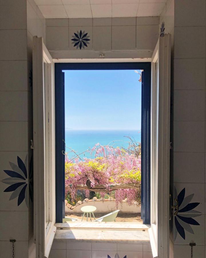 לינה וארוחת בוקר Vietri Casa Flora מראה חיצוני תמונה
